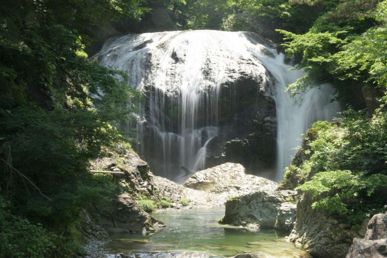 関山の大滝