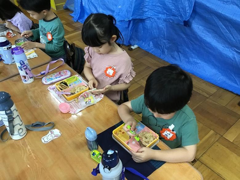 弁当給食