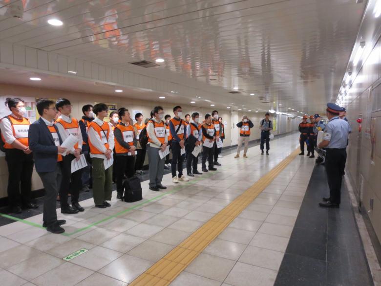 駅利用者